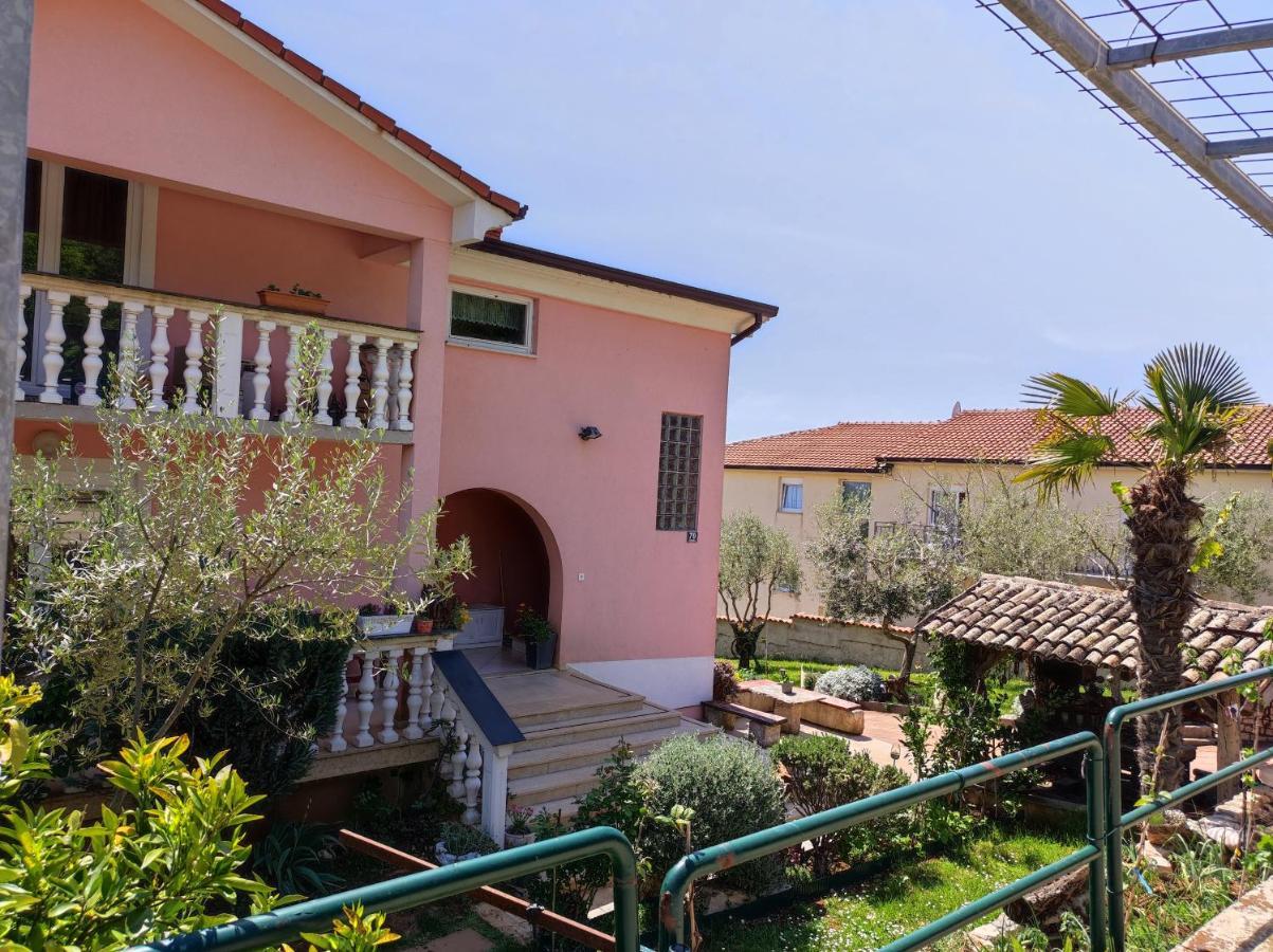 Apartments Erenda Fuskulin Bagian luar foto